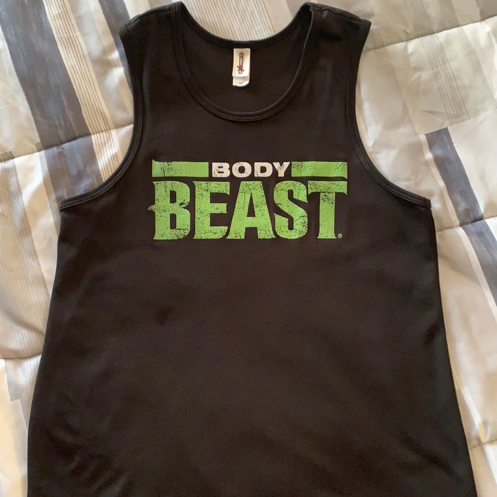 Beachbody Body Beast bodybeast men’s tank medium M black top Sagi